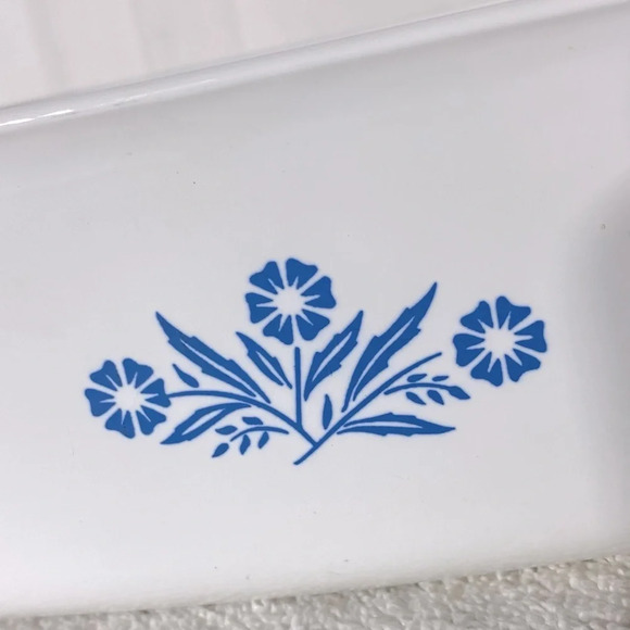 Vintage Corningware Blue  Cornflower 6 Cup P4 Pan Rectangle Casserole Dish - Picture 2 of 16